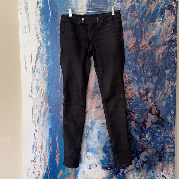 Ecru NYC Reversible Skinny Pants - Camo & Black - two pants in one! - Picture 4 of 11